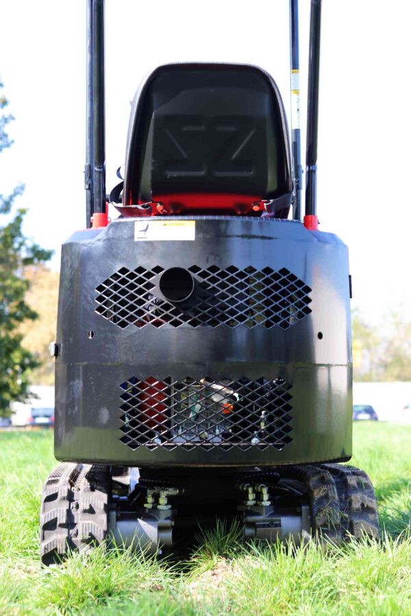 Mini bager dizel DKB881 + 3 dodatna alata!