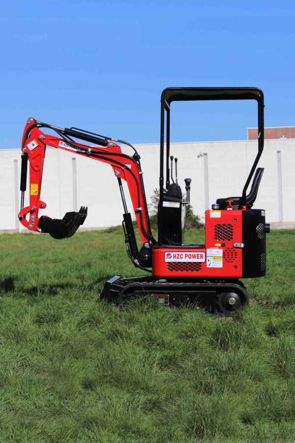 Mini bager dizel DKB881 + 3 dodatna alata!