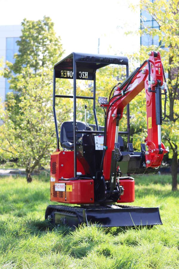 Mini bager dizel DKB881 + 3 dodatna alata!