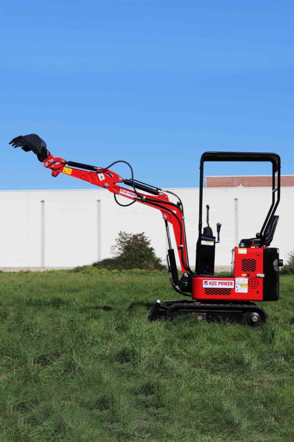 Mini bager dizel DKB881 + 3 dodatna alata!